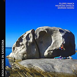 BOULDERING IN SARDINIA